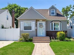 249 Ivy St, West Hempstead, NY 11552