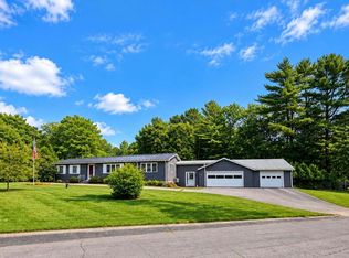 35 Parkview Ter, Augusta, ME 04330
