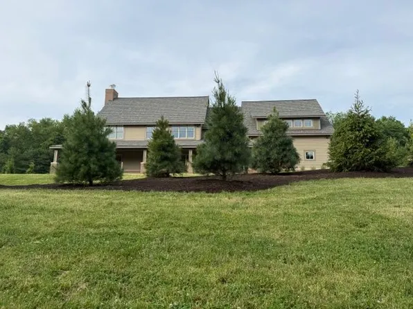 1502 Powers Run Rd, Pittsburgh, PA 15238