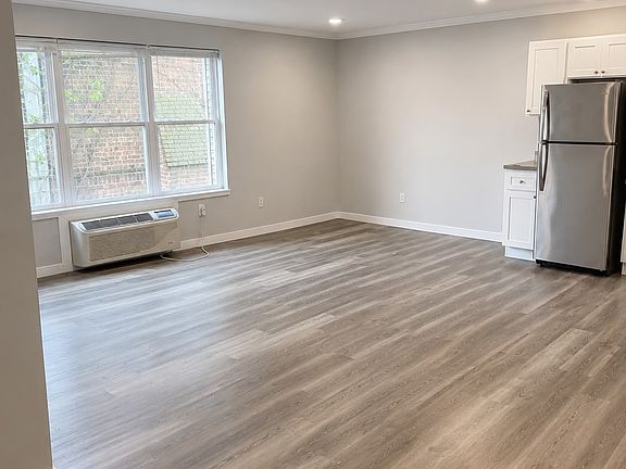 2nd image of 144 Fair St APT 306