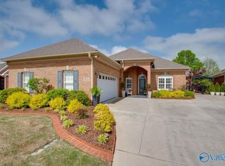 2920 Eastern Shore Dr SE, Owens Cross Roads, AL 35763