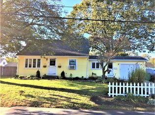 57 Almy St, Warwick, RI 02886