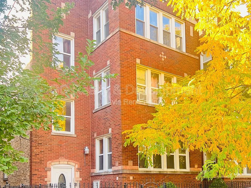 6124 S Whipple St #3