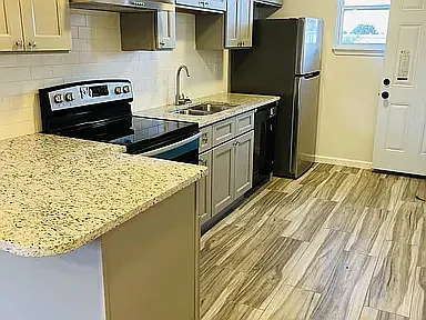 3520 Dante St #2A — Photo 3