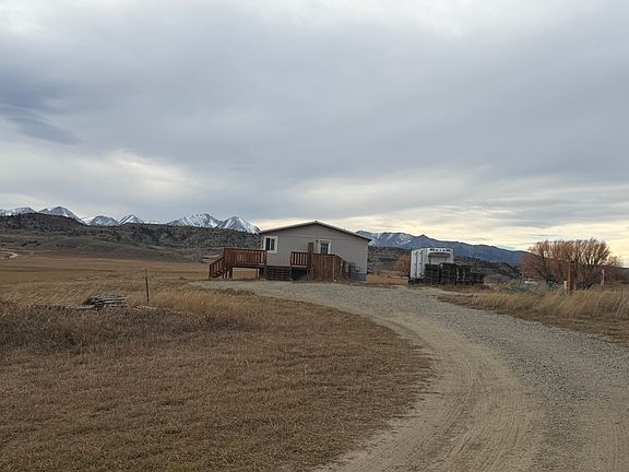 Entry Driveway from lane off of the county road.