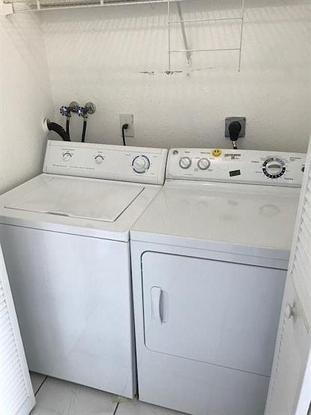 2nd image of 9098 NW 40th St