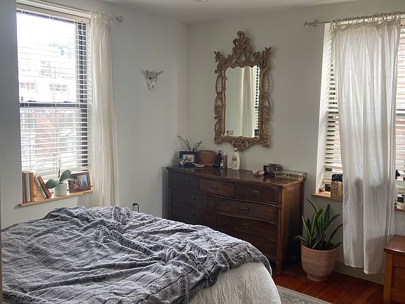 5th image of 111 Gainsborough St Unit 407
