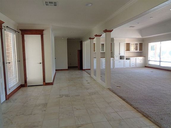 5th image of 722 NW 46th St