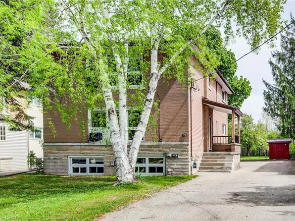 71 Brandon Ave, Kitchener, ON N2M 2J2