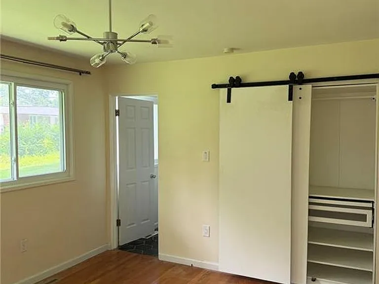 709 Elkington Ln — Photo 10