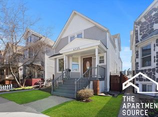 4135 W Henderson St #2, Chicago, IL 60641
