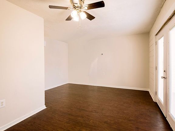 2nd image of 27 E Washington St #18