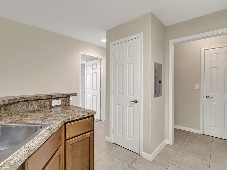7323 Snowden Rd — Photo 15