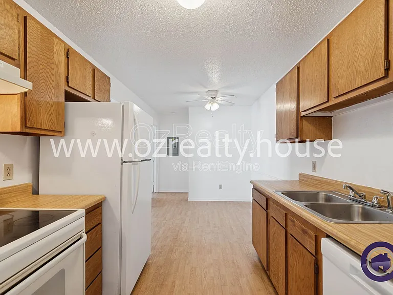 2150 N McCord Rd — Photo 9