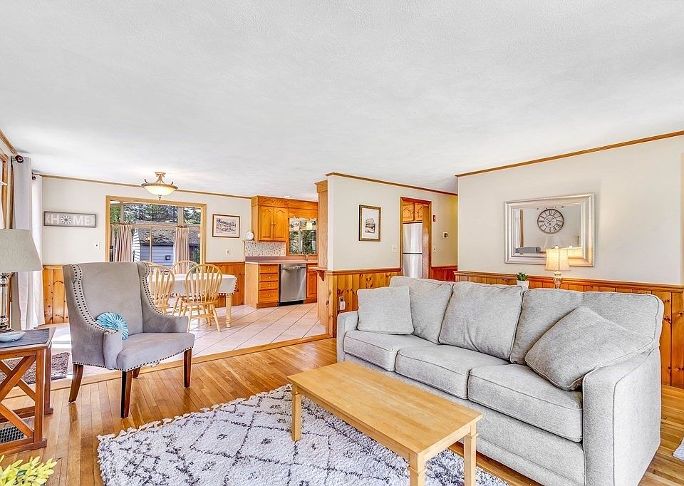 116 Pond St, Billerica, MA 01821 Zillow