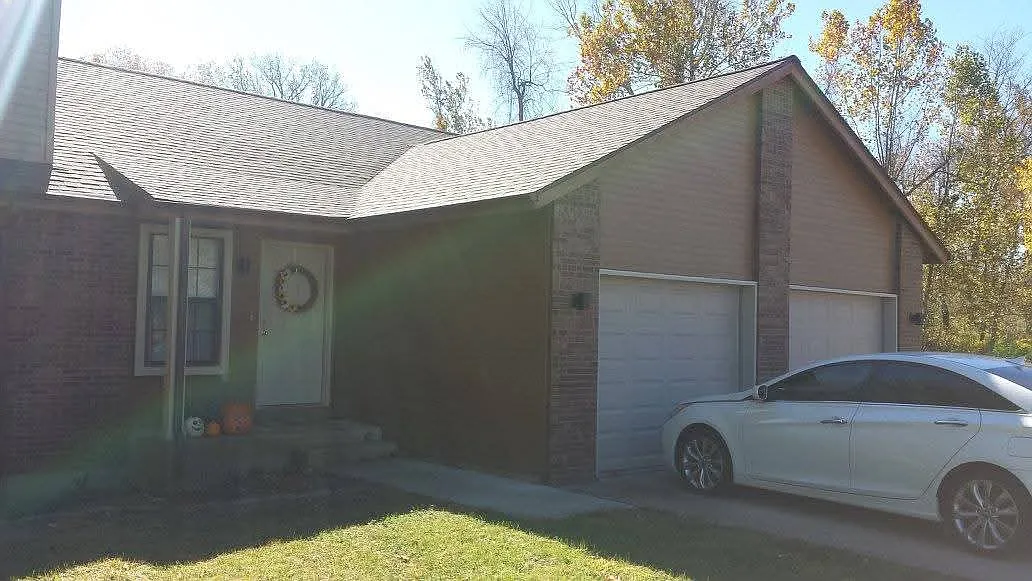 3 bed, 1200 sqft, $1,350 — Photo 1