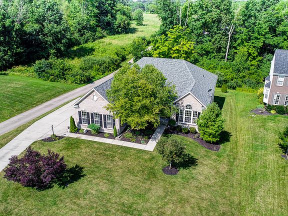 2nd image of 7075 Airy View Dr
