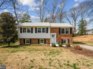 1090 Broadview Dr, Annapolis, MD