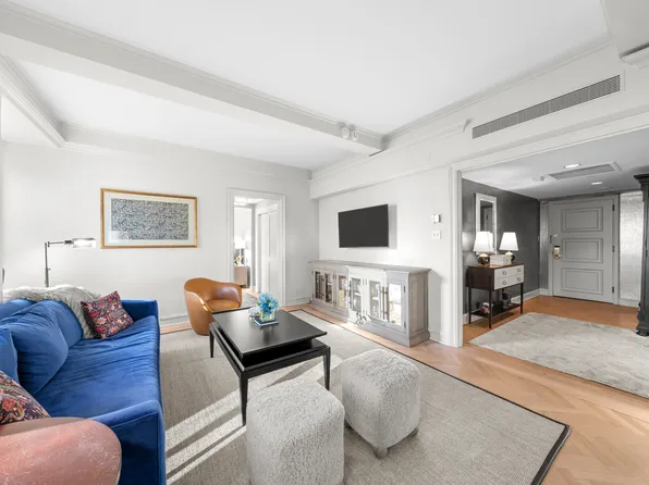 160 Central Park South image 2 of 20