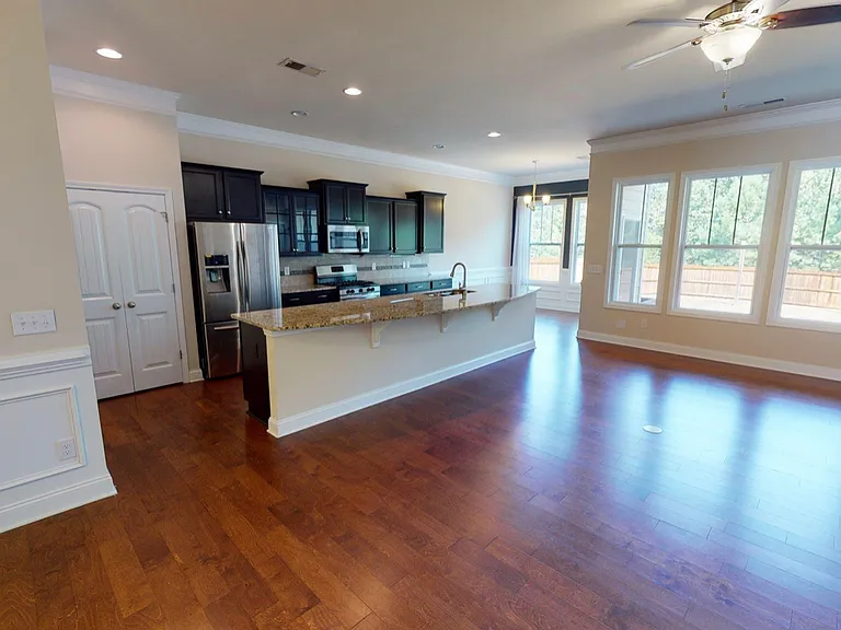 664 Scarlet Baby Dr — Photo 32