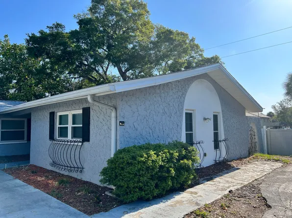 4042 Audubon Dr, Largo, FL 33771
