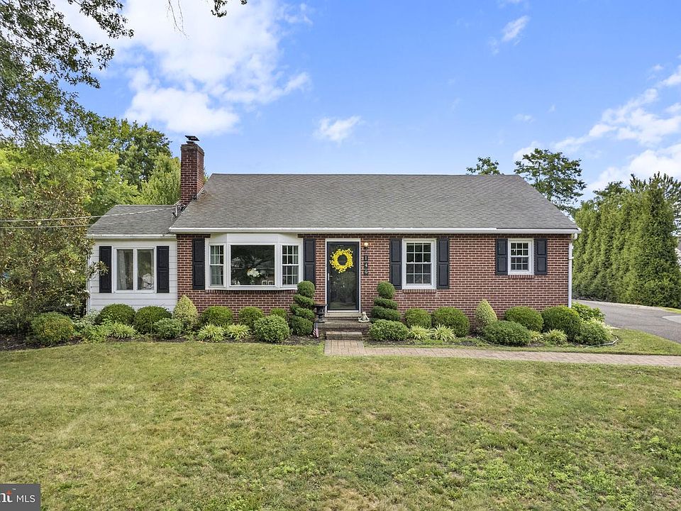 1st image of 149 Linfield Trappe Rd