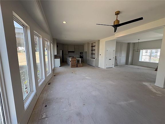 5th image of 13606 NE 114th Pl