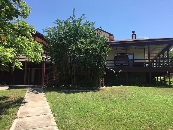 3rd image of 725 Sandy Harbor Dr