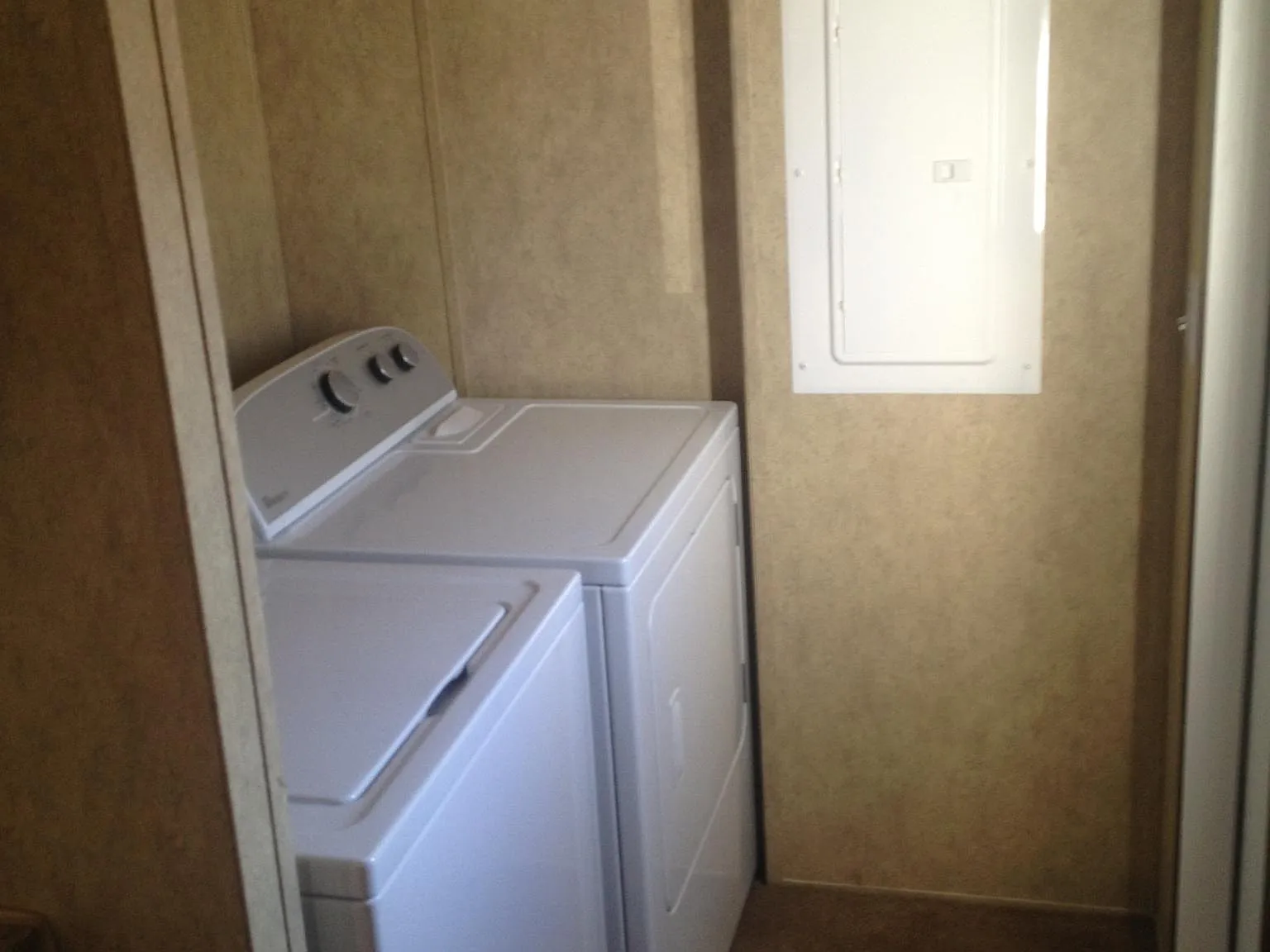 9420 W Westridge Dr — Photo 2