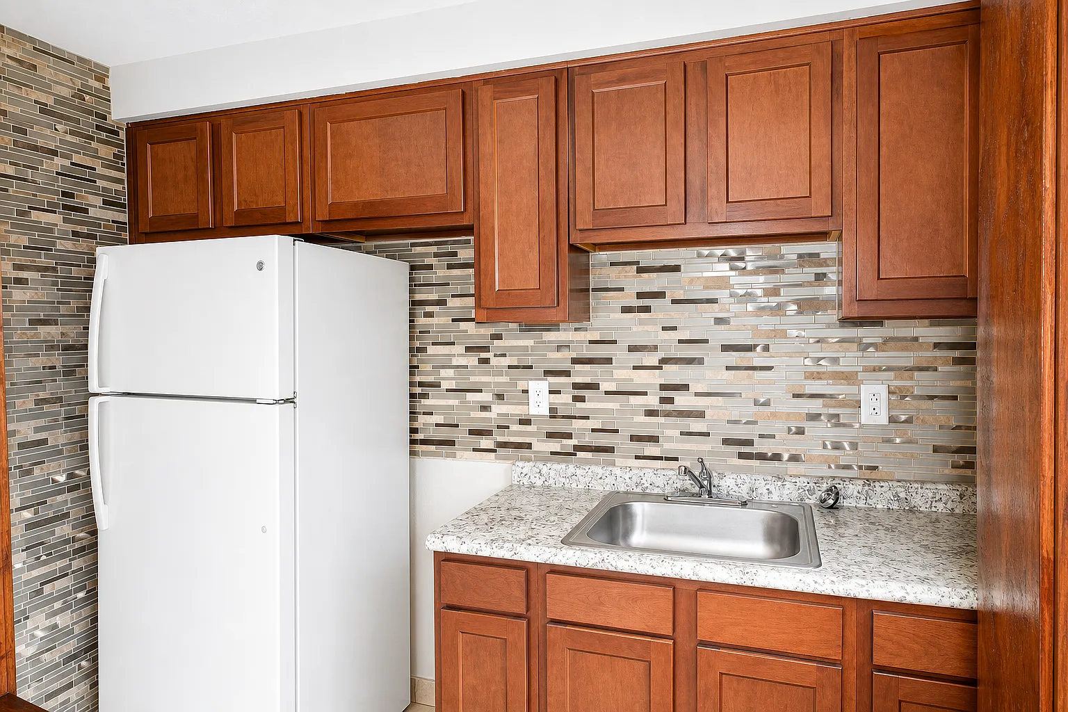 1 bed, 800 sqft, $920 — Photo 3