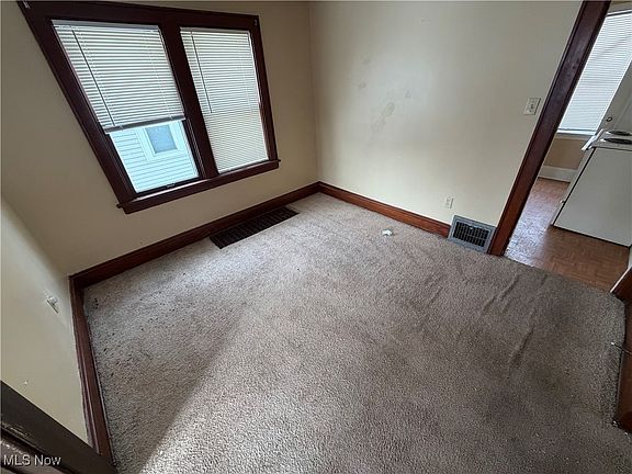 5th image of 783 Leonard St