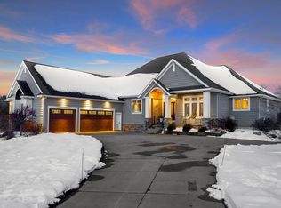 21595 Boulder Creek Dr, Lakeville, MN 55044