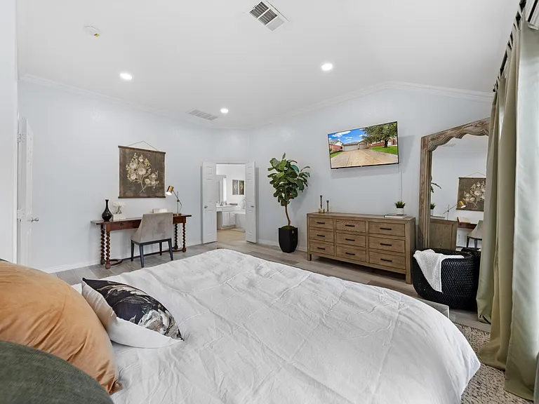 4835 Crown Dr — Photo 22