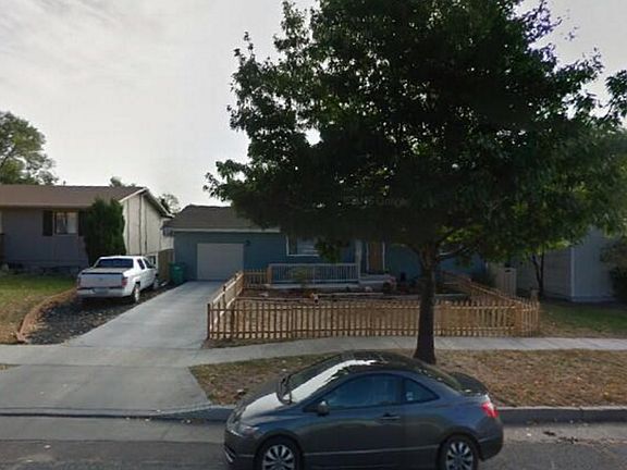 Front of the house - plenty of parking