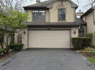 1203 Hobson Oaks Dr, Naperville, IL
