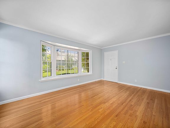 5th image of 1210 E Glenoaks Blvd APT D