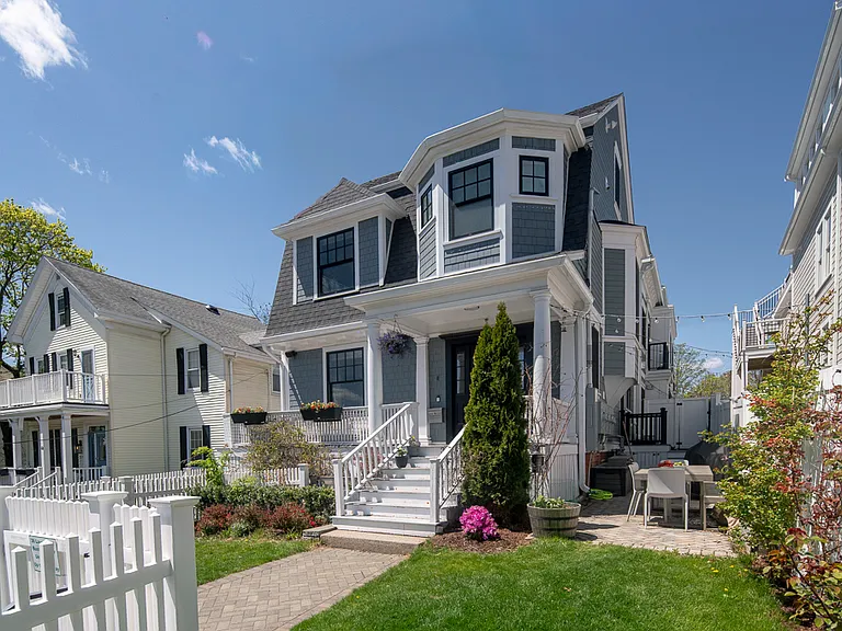 36 Laurel St #1 — Photo 1