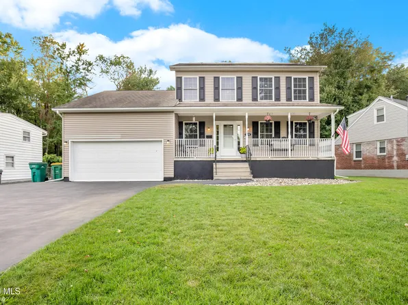 1078 Eugene Drive, Rotterdam, NY 12303