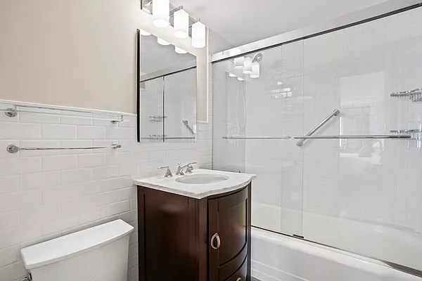 Sold by Douglas Elliman | media 20