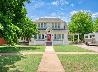614 W Broadway Ave, Elk City, OK 73644
