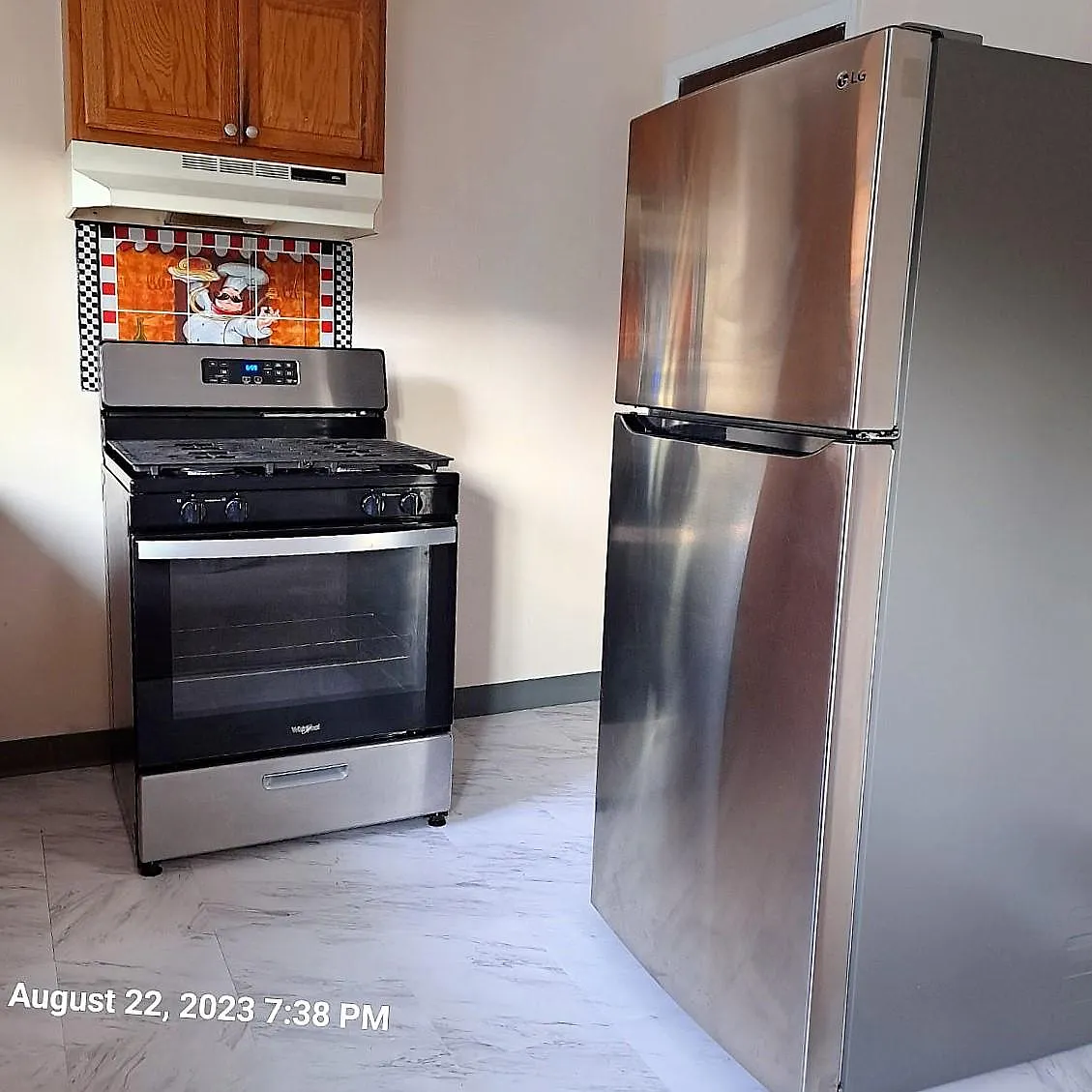 Stainless appliances - 3305 W Run Rd