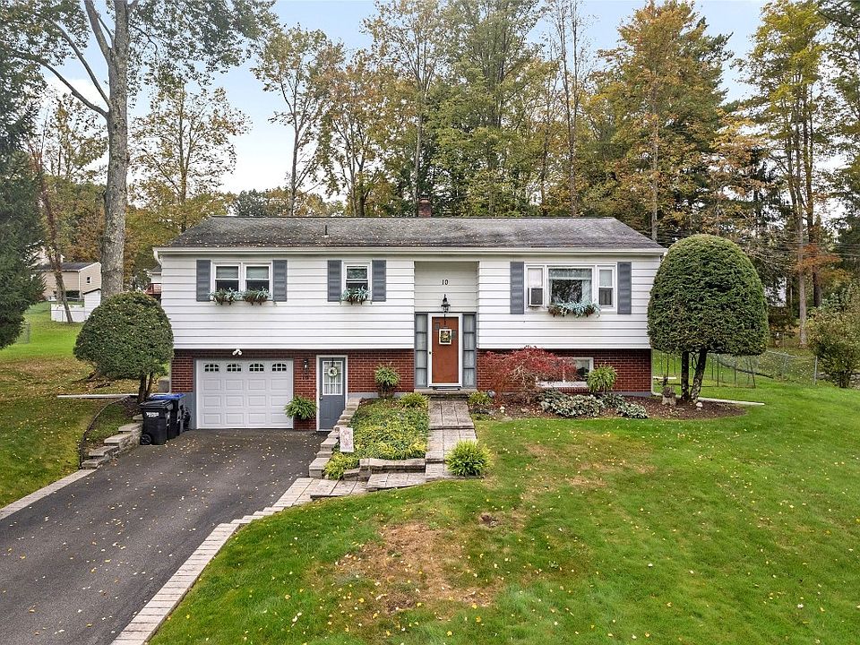 1st image of 10 Eland Dr
