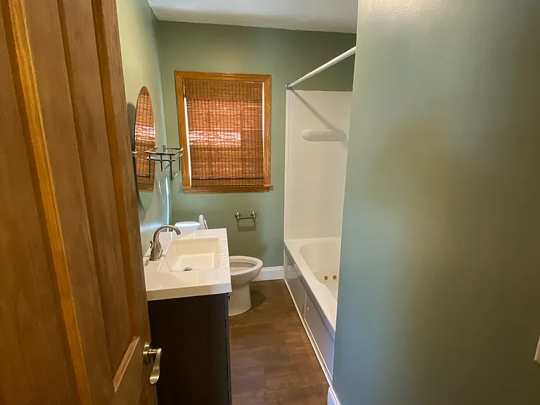 2052 S Freedom Ave — Photo 5