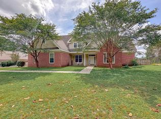 22 Chapel Hill Blvd, Hattiesburg, MS 39402