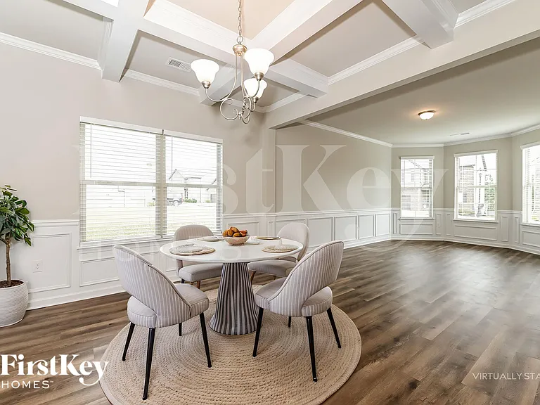 145 Janney Cir — Photo 6
