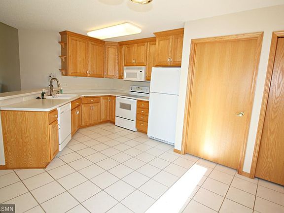 3rd image of 13069 Brookside Ln N