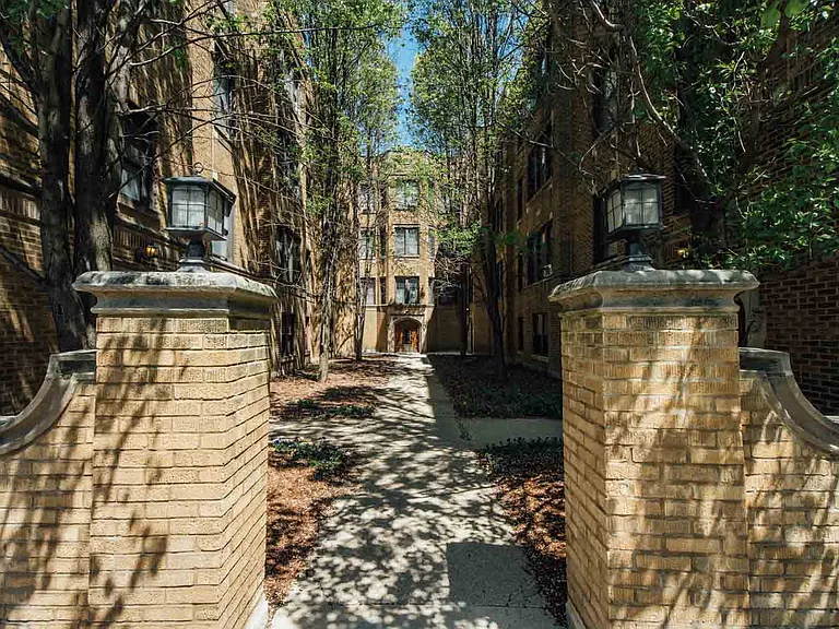 2348 W. Addison - Exterior