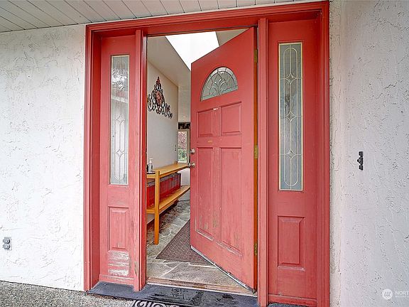 4th image of 27008 78th Avenue NW