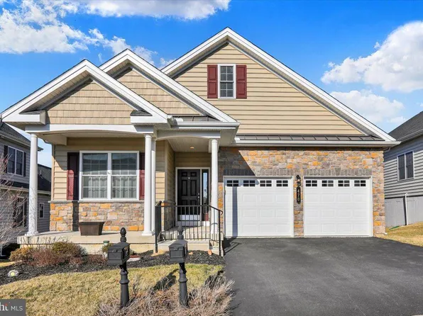 470 Valor Dr, Lititz, PA 17543