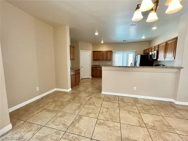 5014 Tunnel Falls Dr — Photo 10